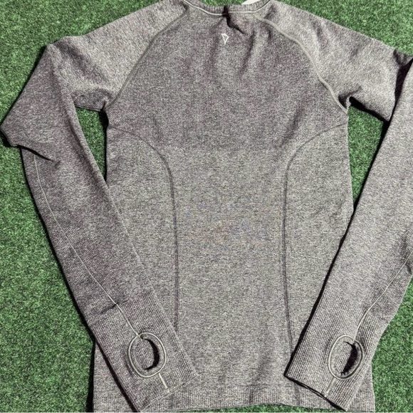 Ivivva by Lululemon Girls Swiftly Fly Tech Seamless Long Sleeve Shirt XS Gray - Picture 2 of 4